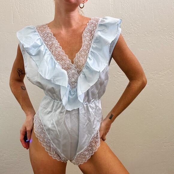 Vintage Baby Blue Lace Trim Ruffle Bodysuit - Picture 5 of 8